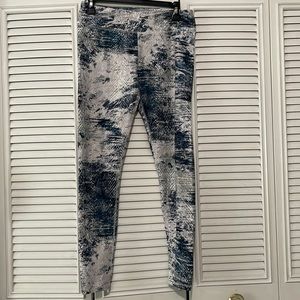 Fabletetics Printed Leggings